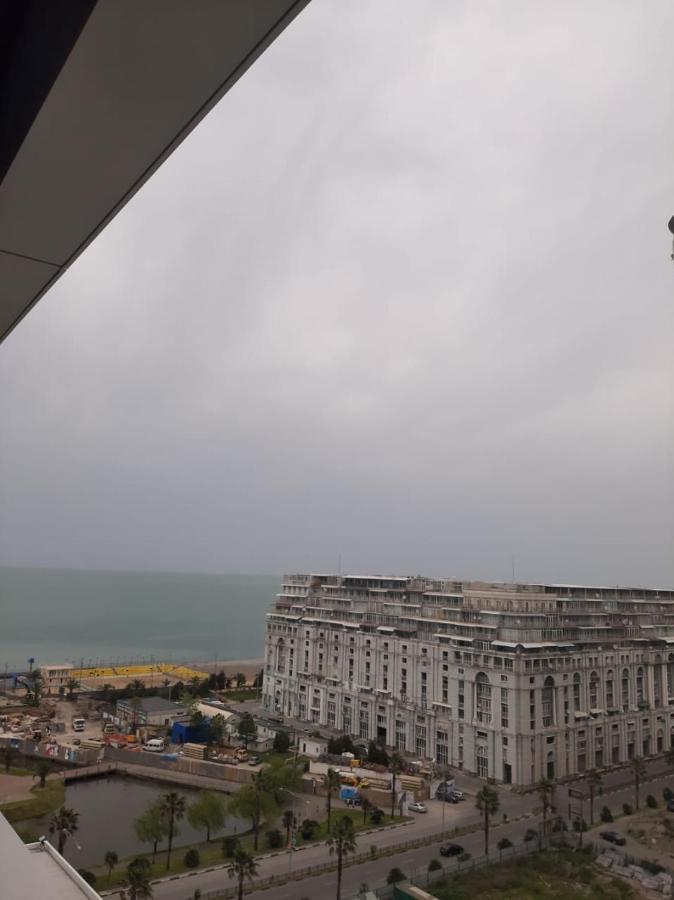 Luxury Apartments With Sea View Batumi Exterior foto